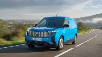 Ford_E_Transit_Courier_1