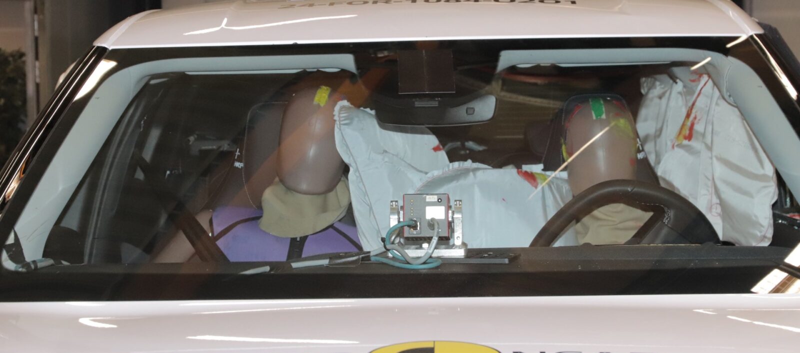 Ford_Innovatieve_Airbag_1